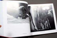 Afbeelding in Gallery-weergave laden, Boek - Shades of a Woman - Guido Argentini - stempel
